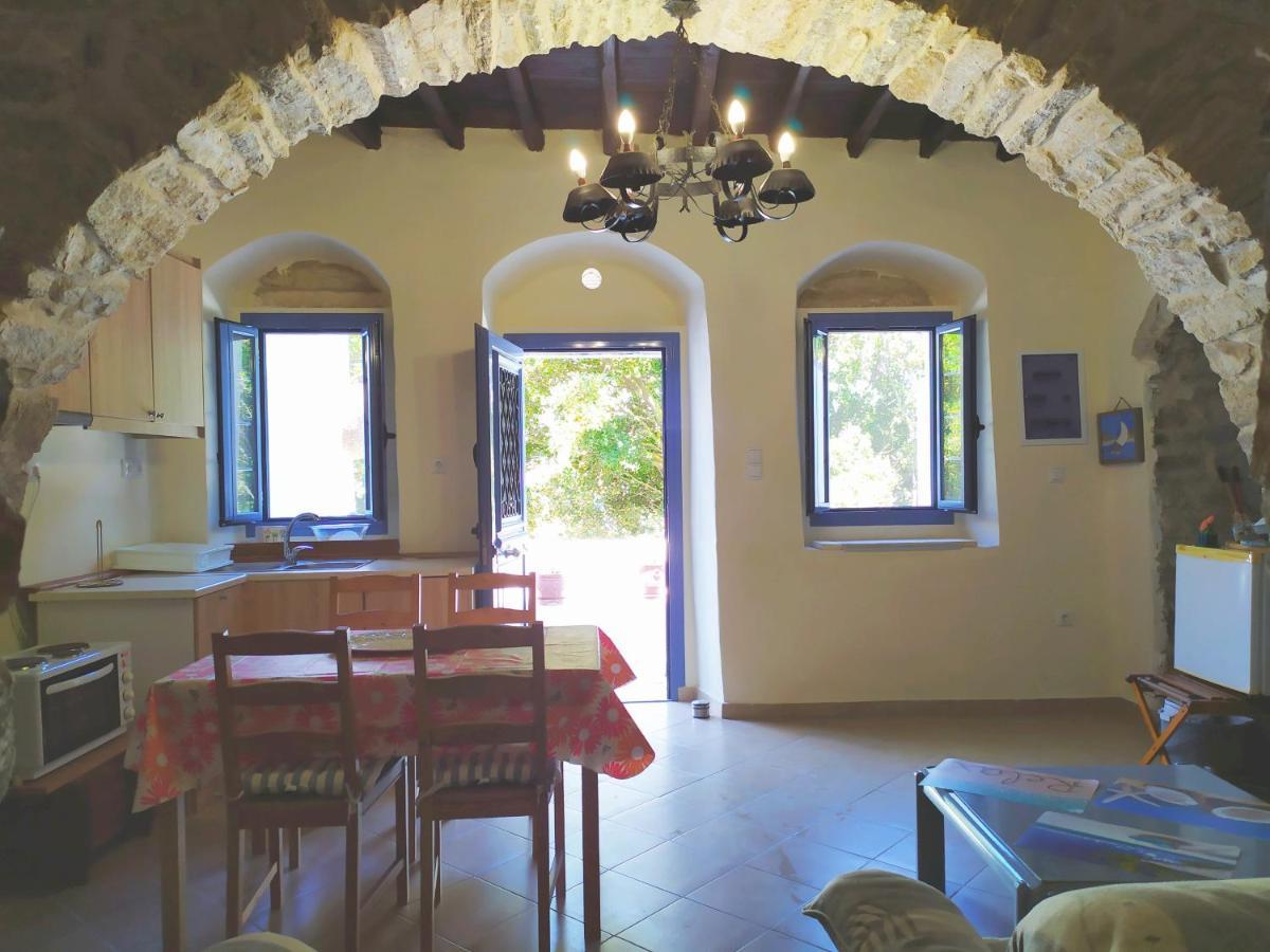 Koronos Traditional Family House, Ground Floor With Yard מראה חיצוני תמונה