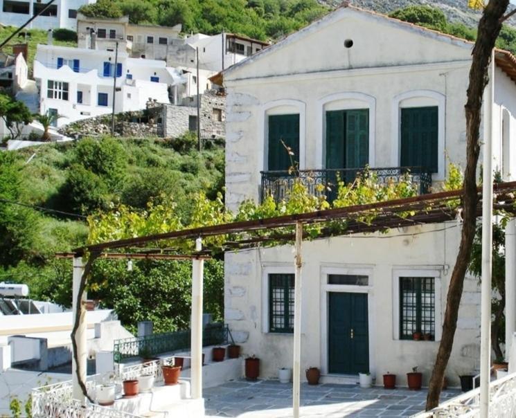 Koronos Traditional Family House, Ground Floor With Yard מראה חיצוני תמונה